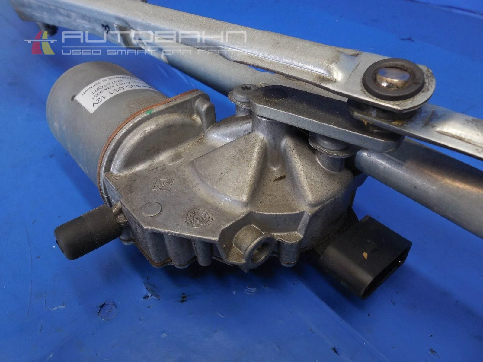 Fortwo Passion Pure OEM Windshield Wiper Motor & Linkage Assembly